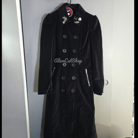 **NEW** RARE Gothic Rebel Trench Coat Dolls Kill x Emily The Strange - Picture 2 of 4